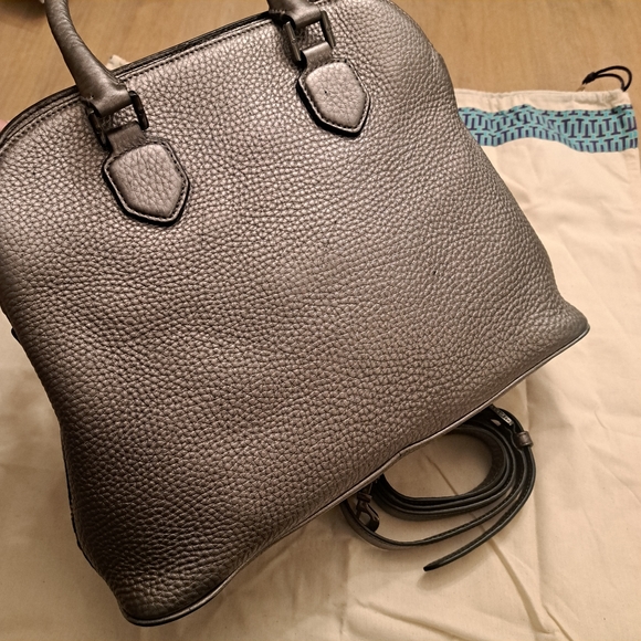 TORY BURCH ROBINSON OPEN DOME SATCHEL IN GUNMETAL PEBBLED LEATHER - Picture 4 of 12